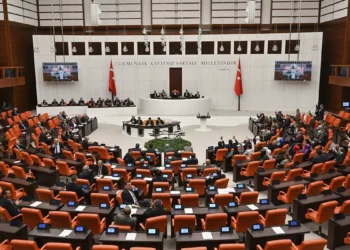 Kadınların soyadına ilişkin düzenleme, 9. Yargı Paketi’nden çıkarıldı