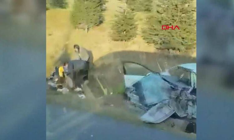 Ankara'da otomobiliyle ters yönde ilerleyen sürücü dehşet saçtı: 3 ölü, 2 yaralı! 1 Ankara’da otomobiliyle ters yönde ilerleyen sürücü dehşet saçtı: 3 ölü, 2 yaralı!