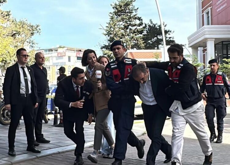 "Yenidoğan çetesi" hâkim karşısına çıkıyor 1 “Yenidoğan çetesi” hâkim karşısına çıkıyor