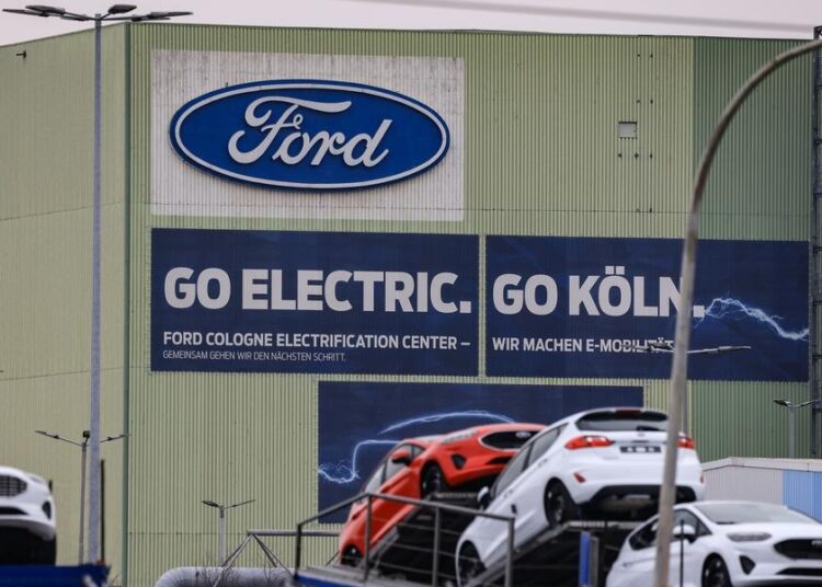 Ford, Almanya'da 3 bine yakın kişiyi işten çıkaracak 1 Ford, Almanya’da 3 bine yakın kişiyi işten çıkaracak