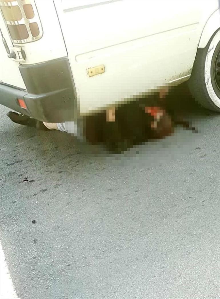 Afyon'da korkunç kaza: İndirdiği yolcuların iki kez üzerinden geçti
