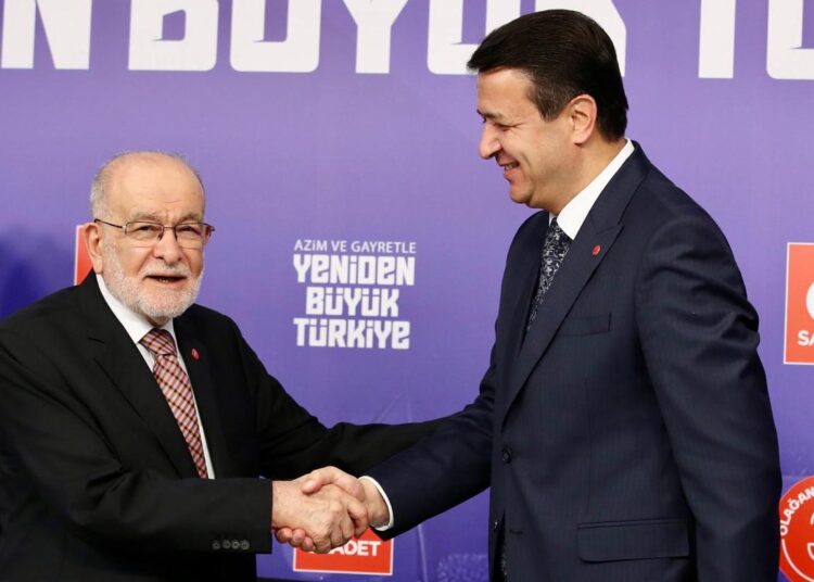 Saadet Partisi'nde 8 yıllık Karamollaoğlu dönemi bitiyor: Yeni genel başkan belli olacak 1 Saadet Partisi’nde 8 yıllık Karamollaoğlu dönemi bitiyor: Yeni genel başkan belli olacak