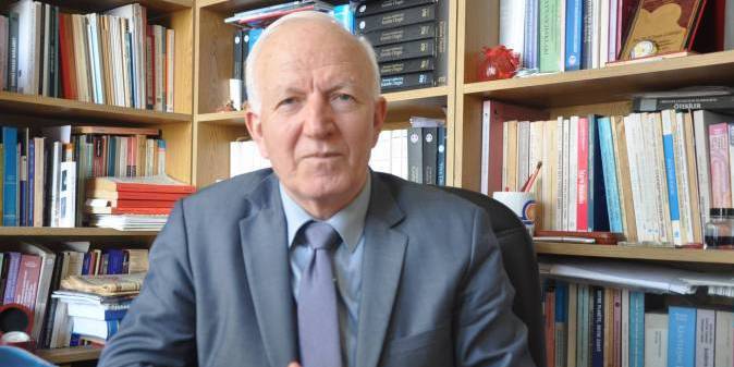“Türkiye’nin siyasal egemenliği iki kişinin elinde: Erdoğan ve Bahçeli” 1 “Türkiye’nin siyasal egemenliği iki kişinin elinde: Erdoğan ve Bahçeli”