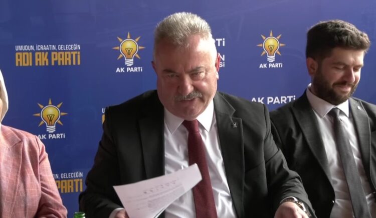 AK Parti İl Başkanı’ndan cenaze ve Cuma üzerinden ‘bedava’ siyaset 1 AK Parti İl Başkanı’ndan cenaze ve Cuma üzerinden ‘bedava’ siyaset
