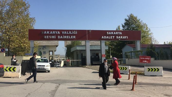 Emrindeki 10 askere cinsel saldırı gerçekleştiren albaya 38 yıl hapis! 2 Emrindeki 10 askere cinsel saldırı gerçekleştiren albaya 38 yıl hapis!