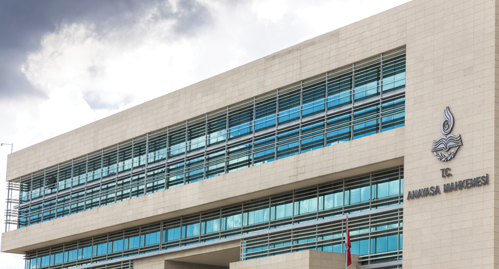Fırat Arslan yazdı l AYM üyeleri, AİHM kararları için Fransa’da