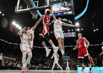 Macaristan ile futboldan önce basketbolda kozlarımızı paylaştık: 92-66