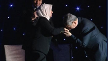 Bülent Arınç'tan Melek İpek ve KHK'lılar açıklaması 3 Bülent Arınç'tan Melek İpek ve KHK'lılar açıklaması