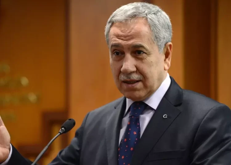 Bülent Arınç: Öcalan illa Meclis’e gelecekse genel af olması lazım