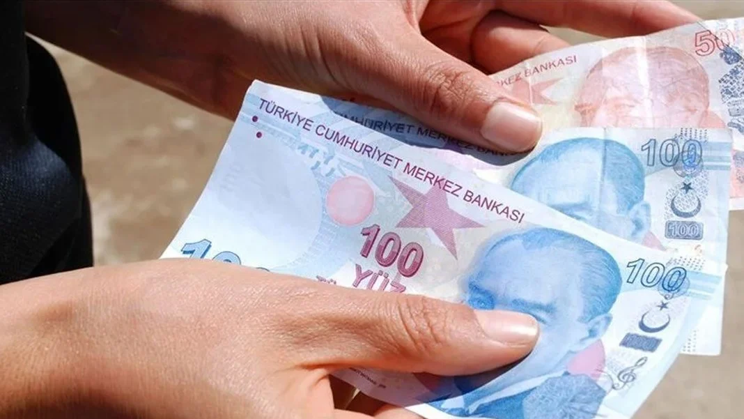 Dolar bazında KYK burslarının değeri 20 yılın gerisinde 2 Dolar bazında KYK burslarının değeri 20 yılın gerisinde