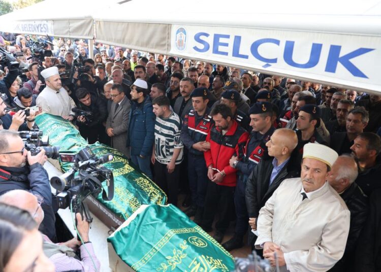 İzmir Barosu: 5 çocuğun ölümünde bakanlığın ihmali var 1 İzmir Barosu: 5 çocuğun ölümünde bakanlığın ihmali var