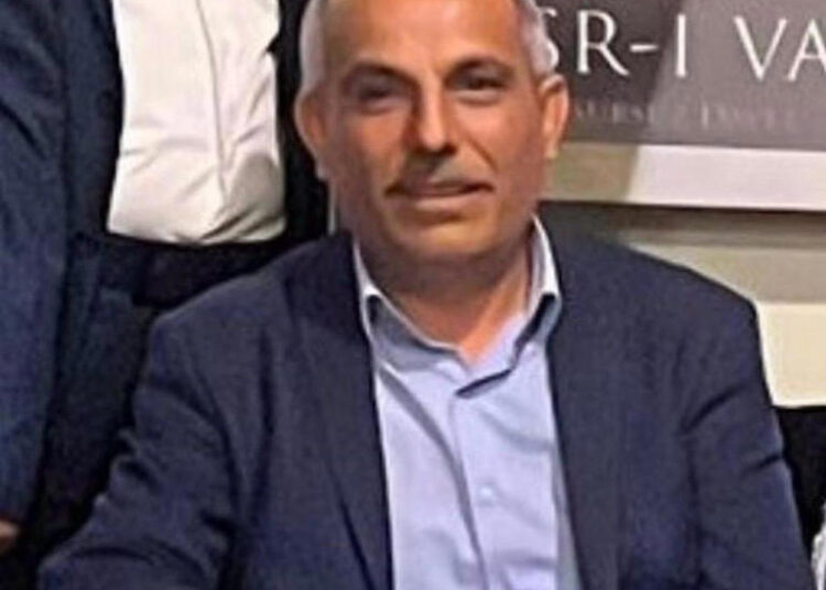 Ölü bulunan adam mektup bırakmış: Bir şeye şahit oldum, ölürsem sorumlusu bu kişi 1 Ölü bulunan adam mektup bırakmış: Bir şeye şahit oldum, ölürsem sorumlusu bu kişi