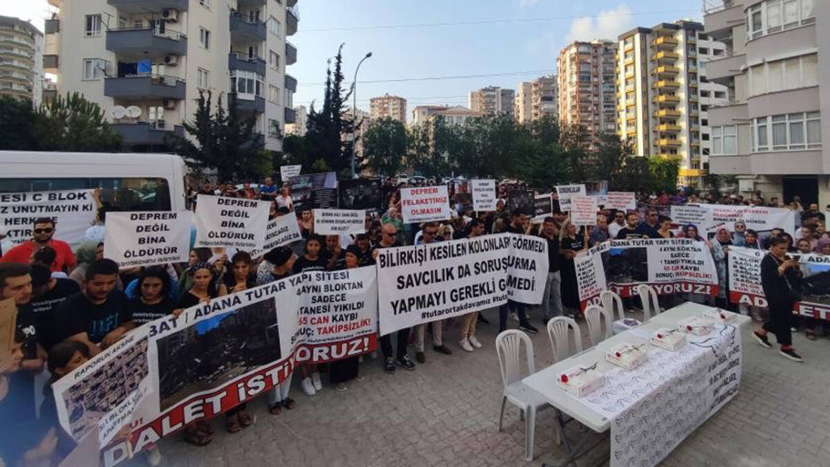 Deprem yitikleri! Aile Bakanlığı’na göre yok, İçişleri’ne göre 75, ailelere göre ise 750 kişi kayıp
