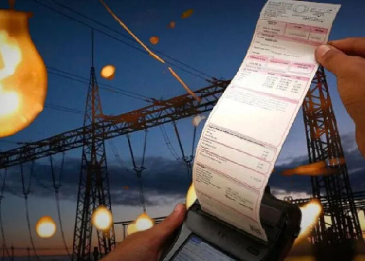 CHP'li vekilden ortak elektrik faturalarına dev zam uyarısı: "Vatandaşı çarpacak!" 1 Ayda 417 kilovatsaatin üstünde elektrik tüketen faturayı yüklü ödeyecek