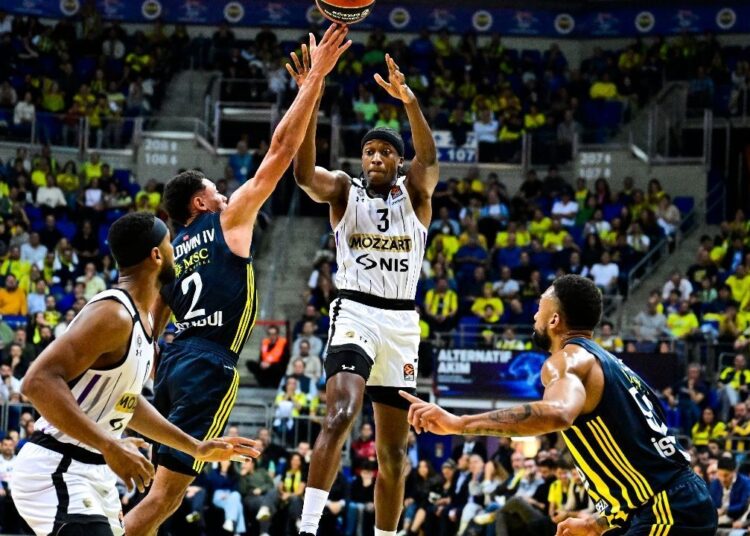 Fenerbahçe, Sırbistan temsilcisi Partizan'a hayat hakkı tanımadı 1 Fenerbahçe, Sırbistan temsilcisi Partizan’a hayat hakkı tanımadı