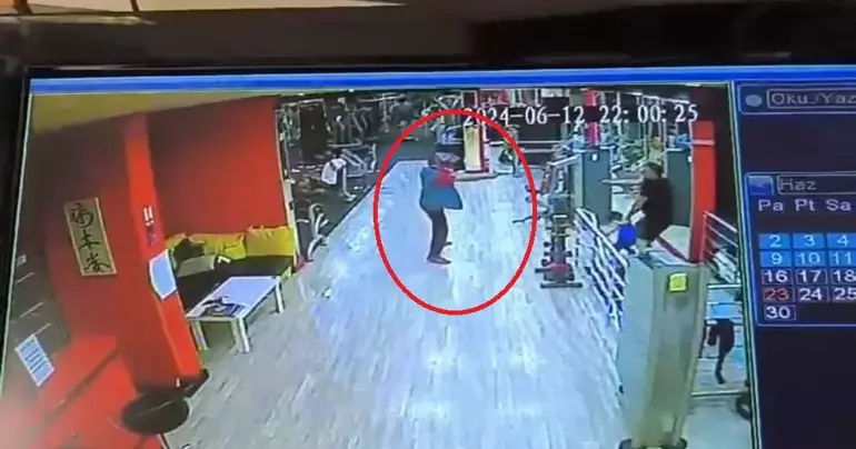Haraç infazı; 3 yaşındaki oğlunun yanında katledildi 4 Haraç infazı; 3 yaşındaki oğlunun yanında katledildi
