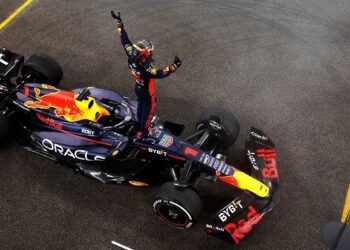 Formula 1’de şampiyon Max Verstappen
