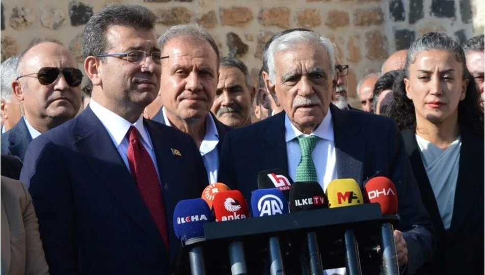 İmamoğlu’ndan Ahmet Türk'e konvoy eşliğinde ziyaret