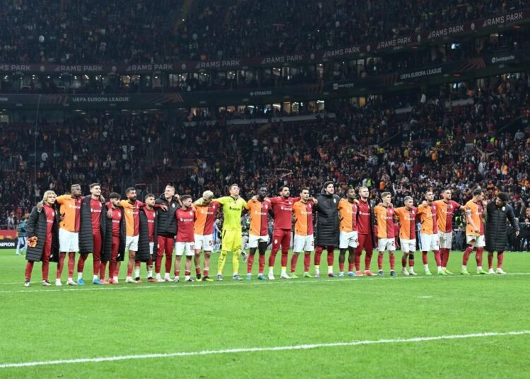 Galatasaray’ın Tottenham galibiyeti dış basında: Osimhen’in orada ne işi var?