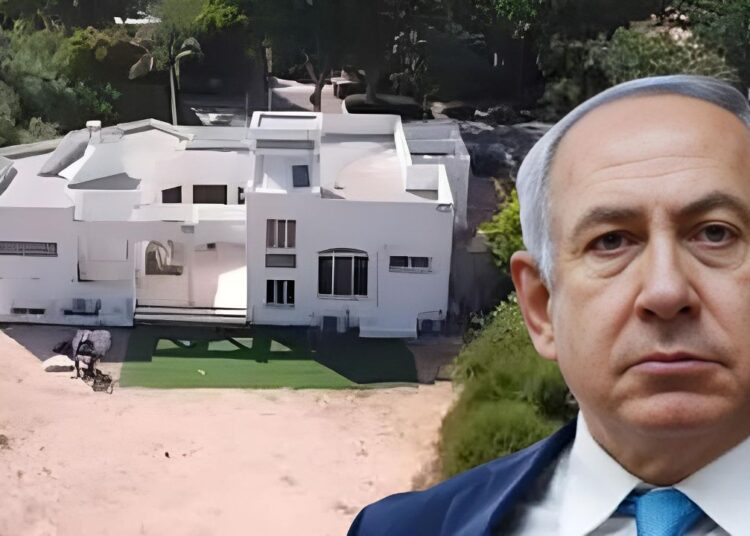 Netanyahu'nun evine işaret fişeği atıldı! Adalet Bakanı emniyet ve yargıyı suçladı 1 Netanyahu’nun evine işaret fişeği atıldı! Adalet Bakanı emniyet ve yargıyı suçladı