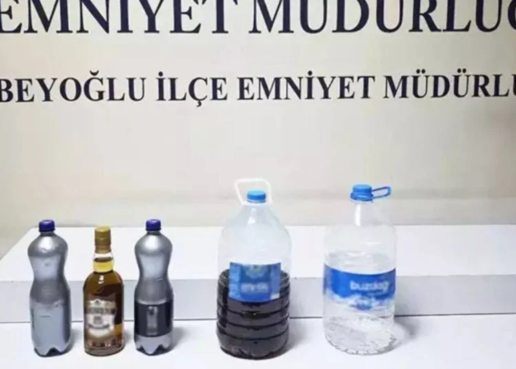 İstanbul'da sahte içkiden ölenlerin sayısı 7'ye yükseldi 1 İstanbul’da sahte içkiden ölenlerin sayısı 7’ye yükseldi