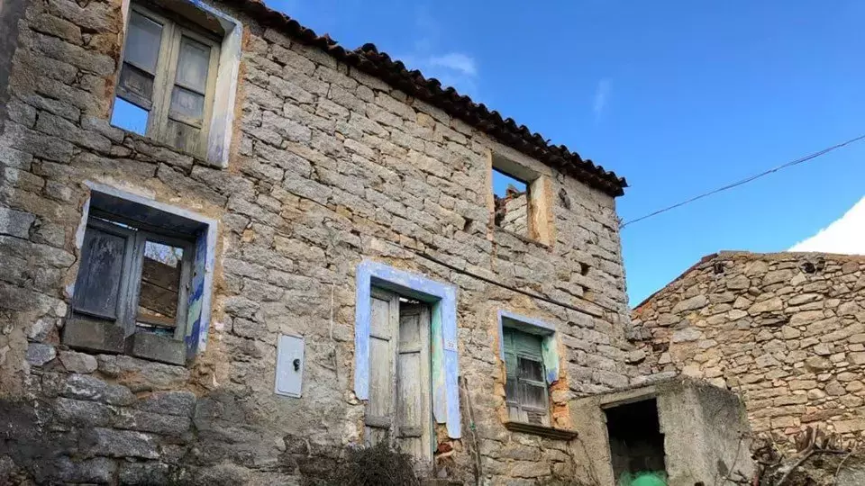 Trump'tan kaçmak isteyen Amerikalılara ilginç teklif: İtalya’ya göç edenlere 1 euroya ev 3 Trump'tan kaçmak isteyen Amerikalılara ilginç teklif: İtalya’ya göç edenlere 1 euroya ev
