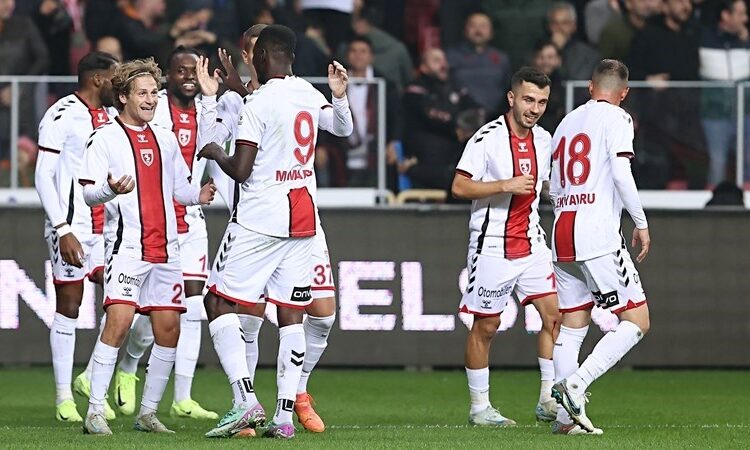 Süper Lig'de Samsunspor fırtınası: Son 7 maçta 6 galibiyet 1 Süper Lig’de Samsunspor fırtınası: Son 7 maçta 6 galibiyet