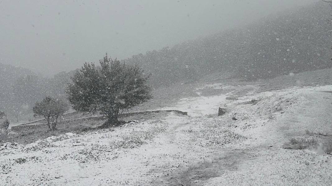 İstanbul'a beklenen kar geldi