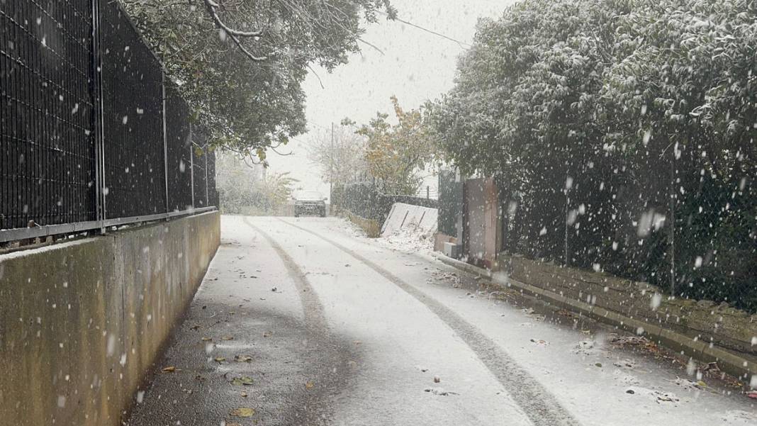 İstanbul'a beklenen kar geldi