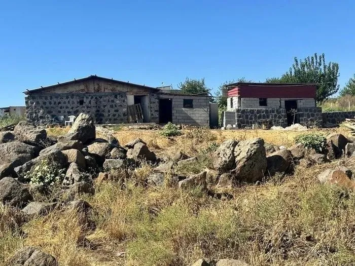 Jandarma Narin’i ararken ahırda 400 kalaşnikof mühimmatı ele geçirdi 2 Jandarma Narin’i ararken ahırda 400 kalaşnikof mühimmatı ele geçirdi