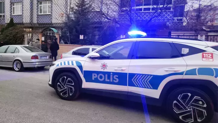 Konya’da dün kombilerini tamir ettiren çift, sabah Norveç'e gidecekti; evlerinde ölü bulundular 2 Konya’da dün kombilerini tamir ettiren çift, sabah Norveç'e gidecekti; evlerinde ölü bulundular