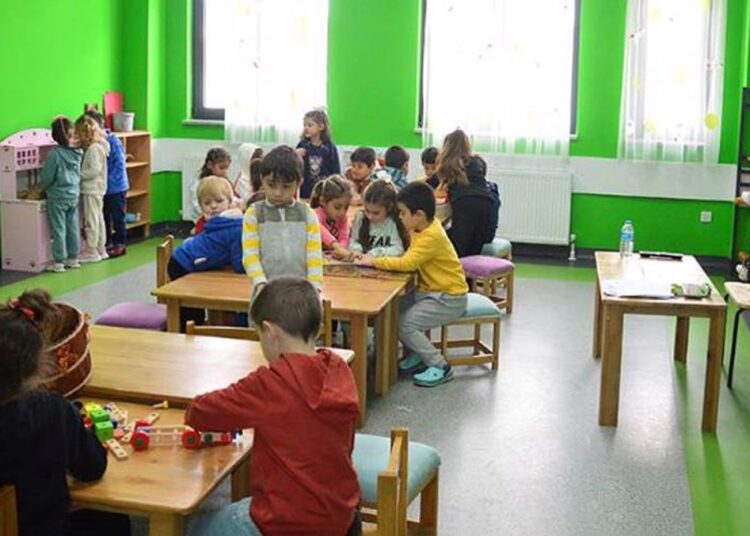 Bakanlık, valiliklere talimat gönderdi: Belediye kreşlerini kapatın! 1 Bakanlık, valiliklere talimat gönderdi: Belediye kreşlerini kapatın!