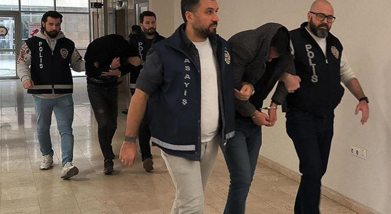 Fuhuş için kullanılan masaj salonunda, prize yerleştirilmiş gizli kamera çıktı 3 Fuhuş için kullanılan masaj salonunda, prize yerleştirilmiş gizli kamera çıktı