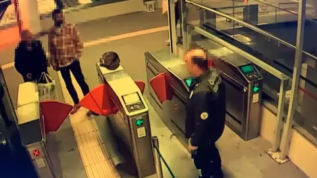 Marmaray istasyonunda güvenlik görevlisi, tartıştığı yolcuyu ayağından vurdu 2 Marmaray istasyonunda güvenlik görevlisi, tartıştığı yolcuyu ayağından vurdu