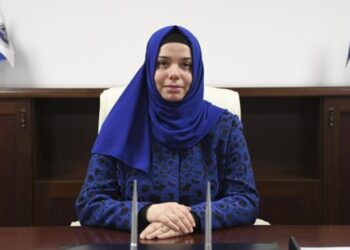 Yoksula ‘sabır ve kanaat’ vaazı, kendilerine çifte maaş… 7 Yoksula ‘sabır ve kanaat’ vaazı, kendilerine çifte maaş…