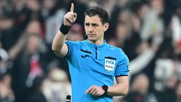 Halil Umut Meler'e Suudi Arabistan'dan davet: Al Shabab - Al Hilal maçını yönetecek 1 Halil Umut Meler’e Suudi Arabistan’dan davet: Al Shabab – Al Hilal maçını yönetecek