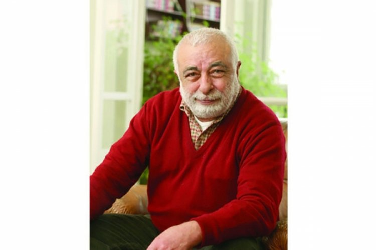 AnaBritannica babasını kaybetti