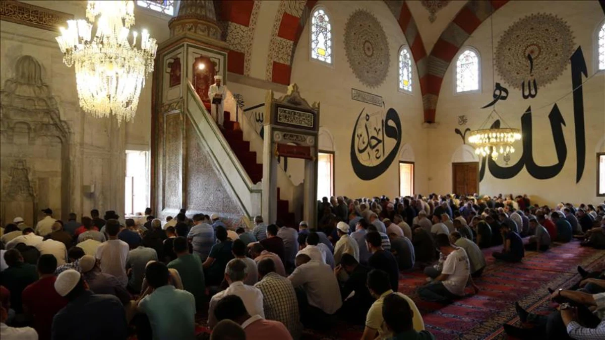 Cuma namazında kumar hutbesi: ‘her yasal olan helal değildir!’ 2 Cuma namazında kumar hutbesi: ‘her yasal olan helal değildir!’