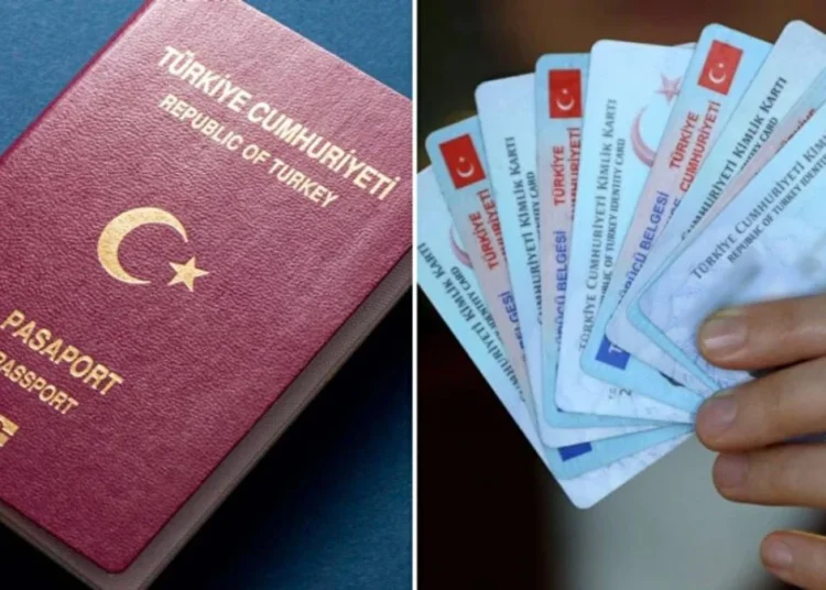 Nüfus müdürlükleri yoğun mesaide… Zamdan kaçanlar ehliyet ve pasaport için kuyruk oluşturdu 1 Nüfus müdürlükleri yoğun mesaide… Zamdan kaçanlar ehliyet ve pasaport için kuyruk oluşturdu