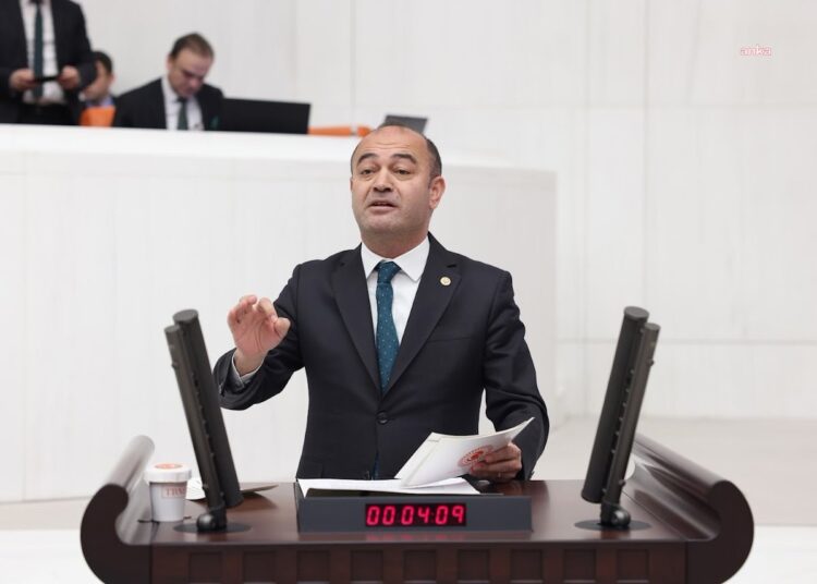 Erdoğan’ın Bakü’ye götürdüğü 1.860 kişinin maliyeti 94 milyon 860 bin TL 1 Erdoğan’ın Bakü’ye götürdüğü 1.860 kişinin maliyeti 94 milyon 860 bin TL