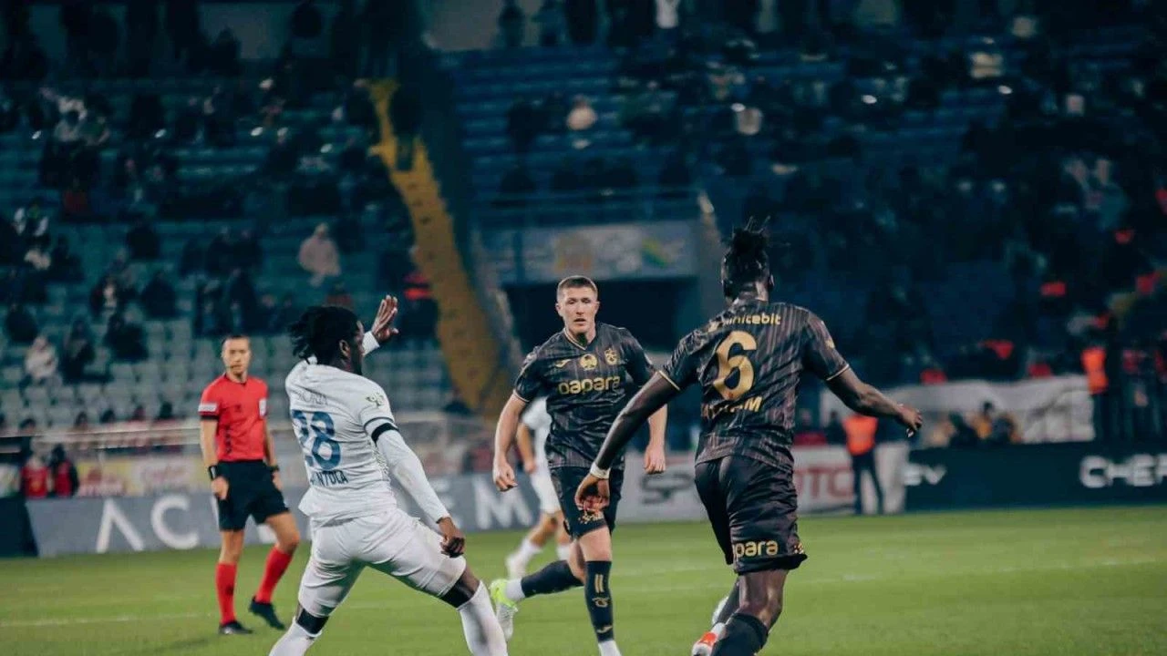 Safa Kar yazdı l Trabzon ‘sefilleri’ oynadı