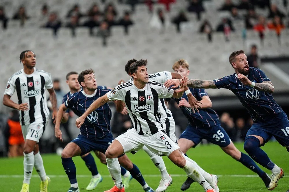 Safa Kar yazdı l Kartal uçtu, Aslan kükredi, Kanarya sustu!