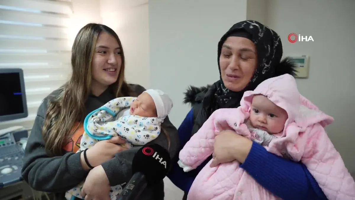 Anne ve kızı aynı anda doğum yaptı: Kardeşiyle oğlu aynı yaşta!