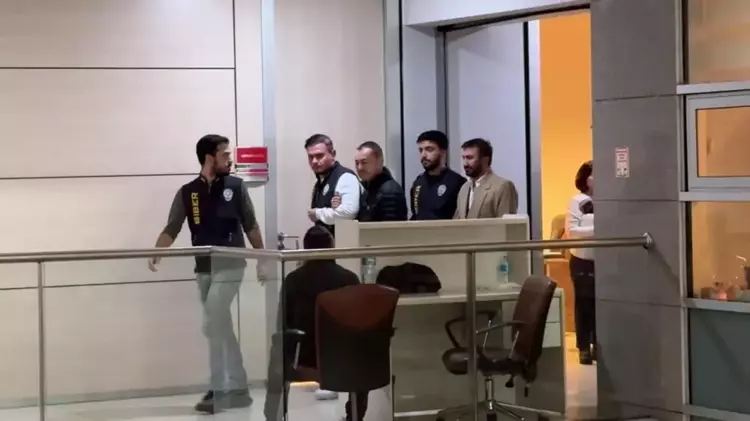 ‘Yasadışı bahis’ten gözaltına alınan Serdar Ortaç ve Mehmet Ali Erbil için karar çıktı 6 ‘Yasadışı bahis’ten gözaltına alınan Serdar Ortaç ve Mehmet Ali Erbil için karar çıktı