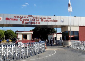 Anayasa Mahkemesi’nden ‘Silivri Cezaevi’nde kalabalık koğuş, yetersiz yemek’ için tazminat kararı
