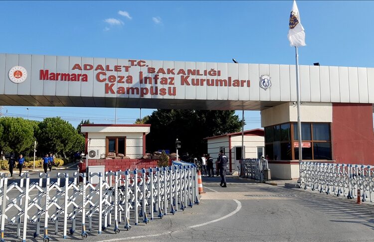 Anayasa Mahkemesi’nden ‘Silivri Cezaevi’nde kalabalık koğuş, yetersiz yemek’ için tazminat kararı