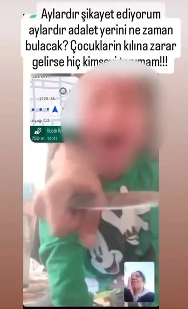Boşanma aşamasındaki şahsın bebeğine bıçak dayadığı görüntüler infial oluşturdu 2 Boşanma aşamasındaki şahsın bebeğine bıçak dayadığı görüntüler infial oluşturdu