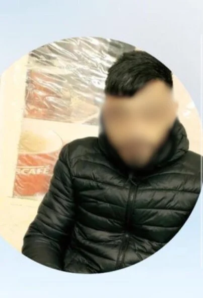 Boşanma aşamasındaki şahsın bebeğine bıçak dayadığı görüntüler infial oluşturdu 3 Boşanma aşamasındaki şahsın bebeğine bıçak dayadığı görüntüler infial oluşturdu