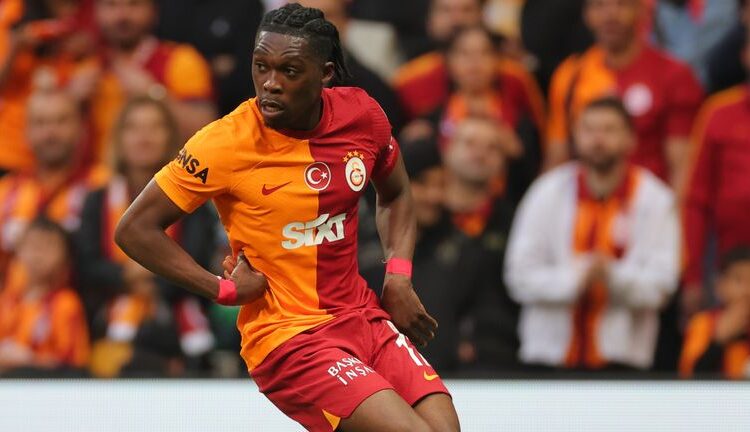 FIFA, Derrick Köhn transferinden dolayı Galatasaray’a ceza verdi