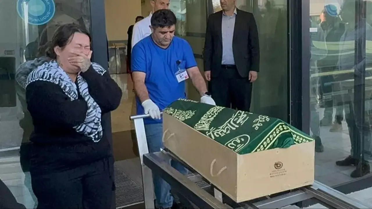 İntihar mı, cinayet mi, kaza mı? Sıla bebeğin teyzesi balkondan düşerek öldü 3 İntihar mı, cinayet mi, kaza mı? Sıla bebeğin teyzesi balkondan düşerek öldü